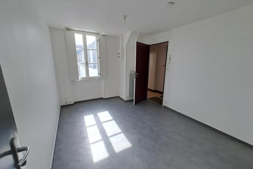 Photo n°2 - Louer un appartement studio<br/> de 16 m² à Nantes (44000)