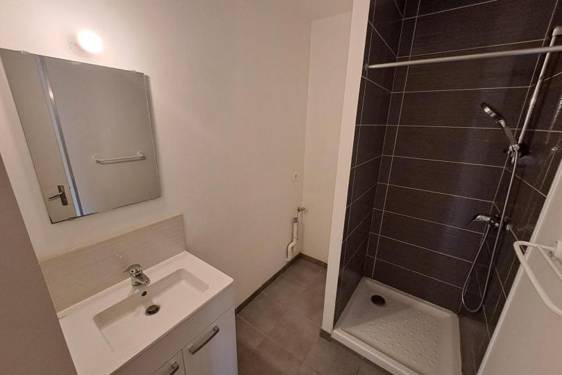 Photo n°7 - Louer un appartement 2 pièces<br/> de 62 m² à Nantes (44300)