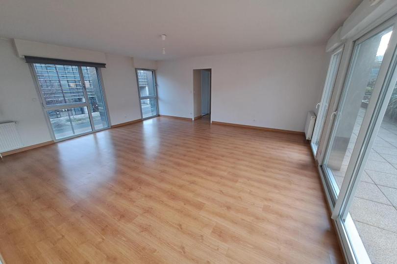 Photo n°10 - Louer un appartement 4 pièces<br/> de 110 m² à Nantes (44000)
