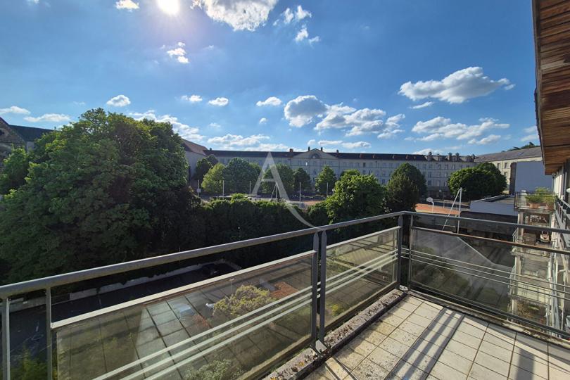 Photo n°1 - Acheter un appartement 5 pièces<br/> de 134 m² à Nantes (44000)