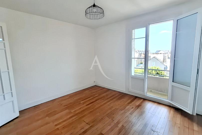 Photo n°2 - Acheter un immeuble 17 pièces<br/> de 379 m² à Nantes (44000)