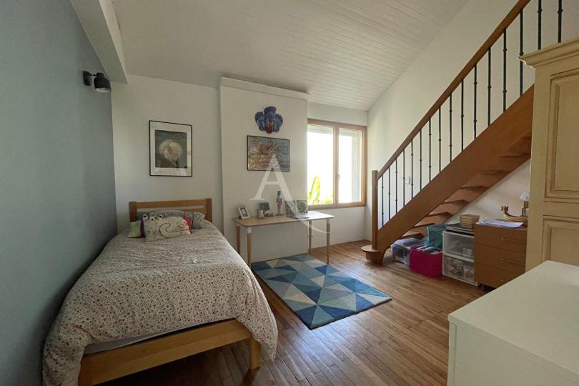 Photo n°7 - Acheter une maison 6 pièces<br/> de 141 m² à Nantes (44300)