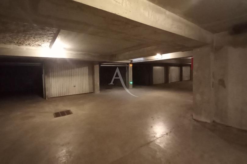 Photo n°1 - Acheter un stationnement<br/> de 14 m² à Nantes (44000)